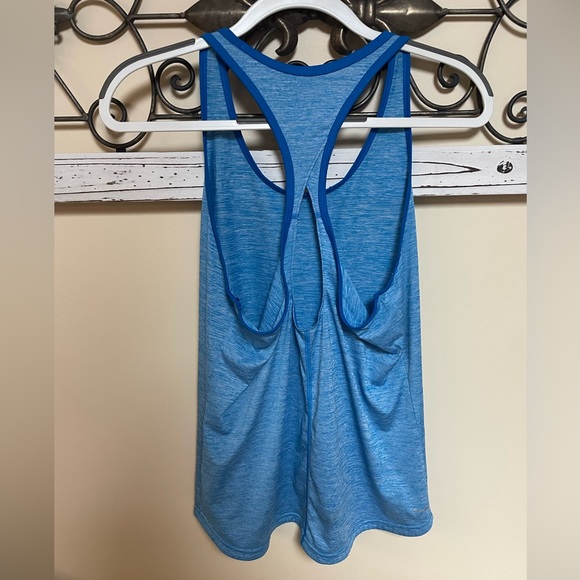 Adidas Women’s Athletic Cut Blue Tank Top, Size Large - Picture 2 of 5